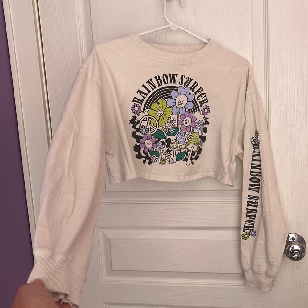 Cropped long sleeve mushroom top
